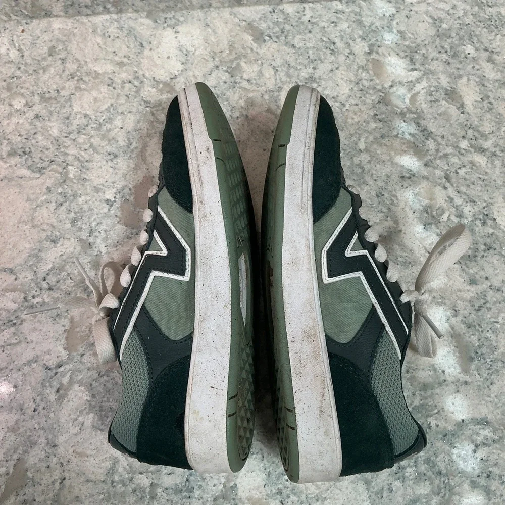 Vans Lowland ComfyCush New Varsity Green Gables 6.5M 8W Green Suede Sneakers